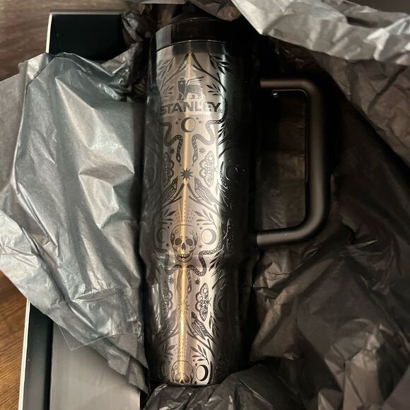 Stanley Deadly Damask the Halloween Quencher H2.0 Flowstate™ Tumbler 30 oz. NIB! - Picture 8 of 9